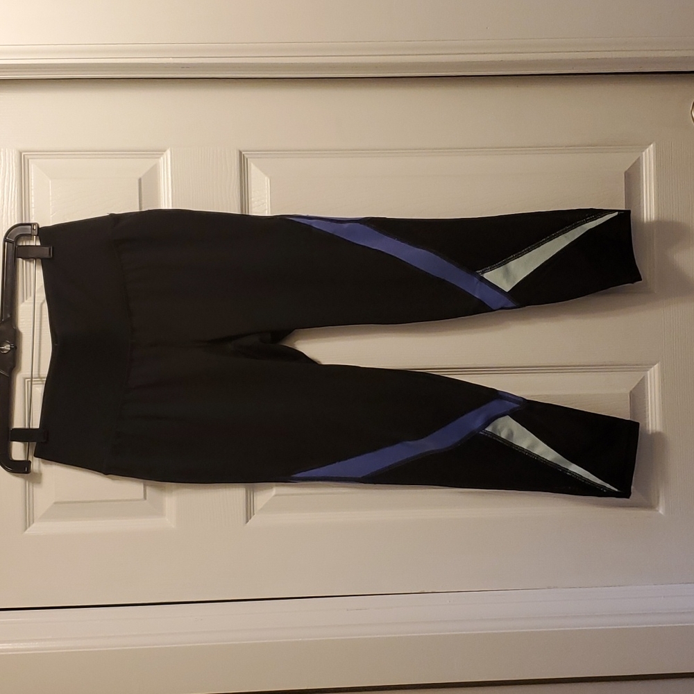 Livi wicking leggings - size 10/12